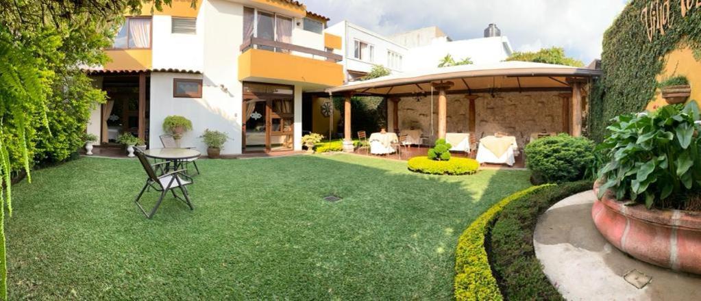 Hostal Villa Toscana Guatemala City Exterior photo