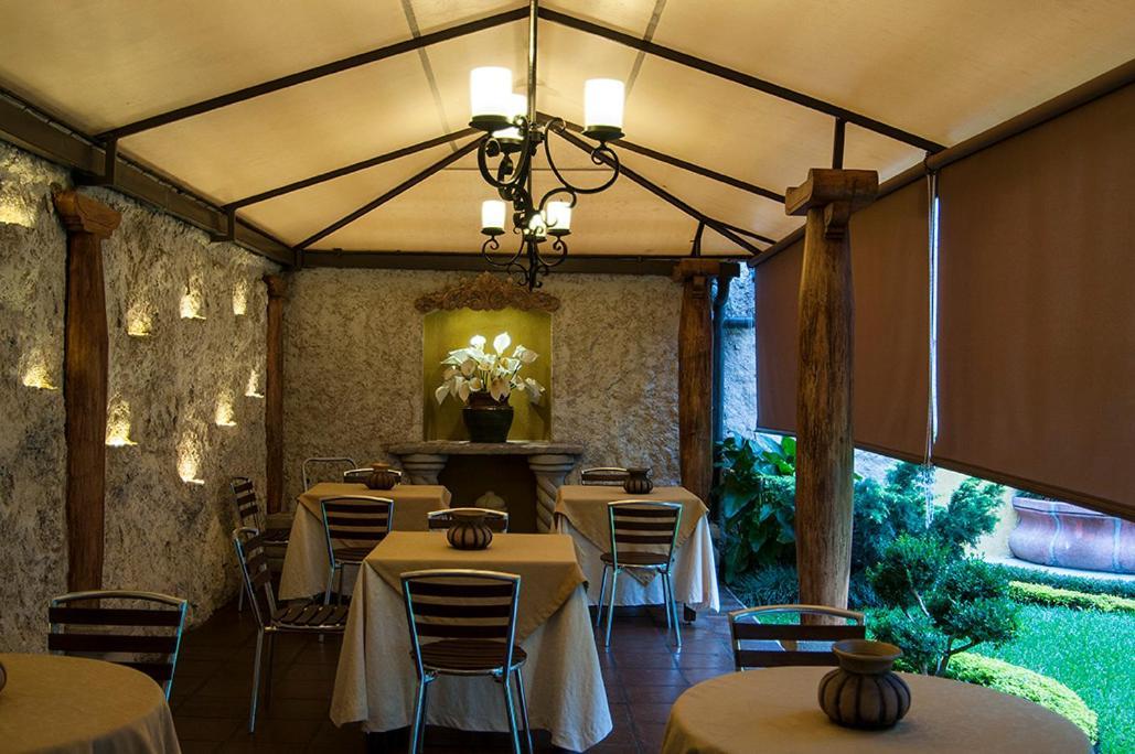 Hostal Villa Toscana Guatemala City Exterior photo